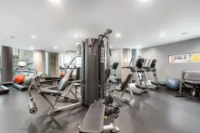 King Bed Apartment w/ Pool, Sauna, Gym,  & Free Parking ❤ The Urban Oasis  - Image 2
