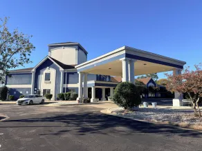 Haven Inn & Suites - Image 4