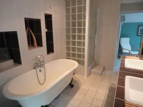 Beautiful renovated farmhouse with private heated pool. - Image 3