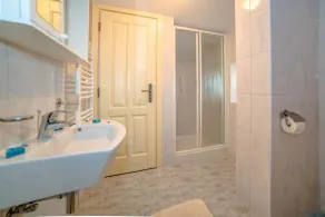 Ferinahus Bubani mit Pool - Image 3