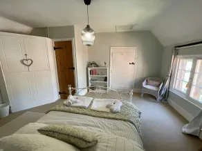 Hideaway Cottage Sleaford - Image 5