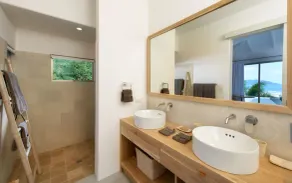 Sunset House - oceanview villa 5-min walk to the beach by Elite Beach Villas - Image 4