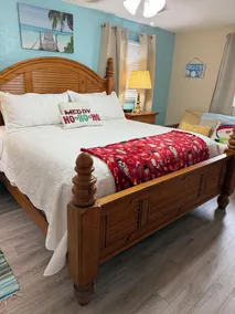 Cozy Downtown Stuart Cottage. Bring your boat 1.3m from ramps beaches & downtown - Image 3
