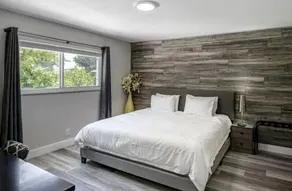Pet Friendly Beach Condo with Hot Tub and Firepit - Image 4