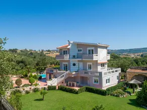 Amazing family vacation in a unique villa - Image 4