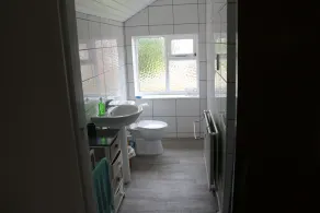 Characteristic Seaview Chalet Style, Home from Home - Image 2