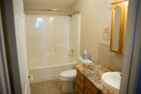 The \"Sandhills Oasis\" Lakehouse @Lake Mac- Sleeps 15, Minutes from the Lake! - Image 5