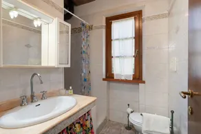 Villa in Bibbona with 2 bedrooms sleeps 4 - Image 2