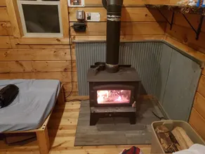 RUSTIC CABIN IN THE WOODS, 5 MIN TO ROCHESTER - Image 2