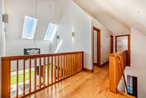 Beautifully presented Cotswold holiday cottage with a hot tub - Walnut Barn - Image 2
