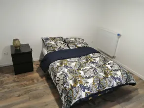 Comfortable private floor in a house - Image 5