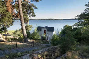 Beautiful Lofthus, cottage on a private beach plot by Lake Mälaren - Image 2