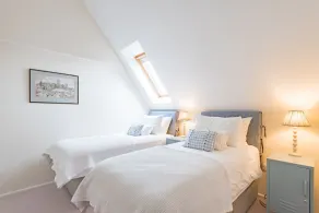 Spacious city centre apartment by Bloom Stays  with parking, central location - Image 4