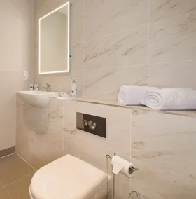 The Mount,  2 ensuite double rooms by The Royal William Yard - Image 5