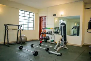Cosy 1 bedroom Apartments in Westlands with pool - Image 2
