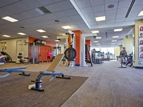 Station \"Studio Plus\", Ski In / Out, Service de voiturier, Club de remise en forme, Spa, Hot Tubs - Image 2