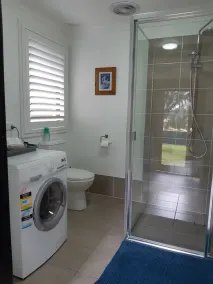 Plumstead Guesthouse – entire house in Lovedale wine country - Image 3