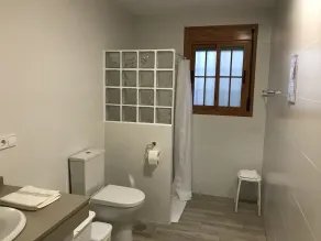 Bedstemødre bondegård blandt orange træer - Image 4