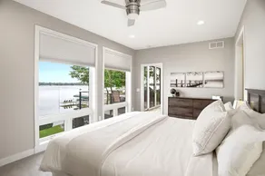 Lakefront Luxury - Image 2