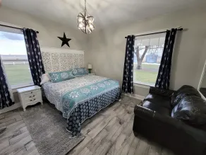 Peaceful Elegance in the country near the Deschutes River - Image 3