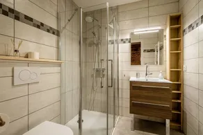 Old farmhouse renovated in 2021, 4-star, charm, relaxation in the heart of nature - Image 4