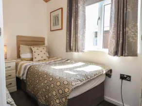 Doormouse Lodge - Image 5