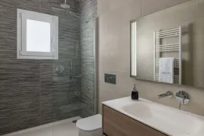 New modern and cosy apartment in the city center 100 meters from the sea. - Image 3