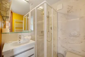 Ferienwohnung 'Villa Alvarium Eins' mit Bergblick, privater Terrasse und WLAN - Image 2