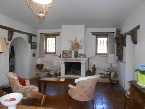 Charming Mas provençal with swimming pool, 1ha garden, quiet, 7 bedrooms, 14per - Image 2