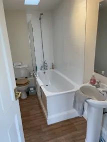 A one bedroom self catering property in an idyllic valley setting. - Image 2
