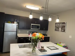 Lux Rentals  - Image 4