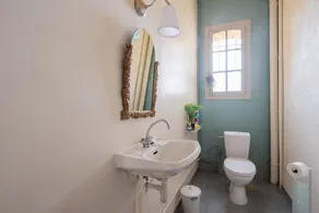 Sommerhus ved siden af ​​et slot. - Image 3