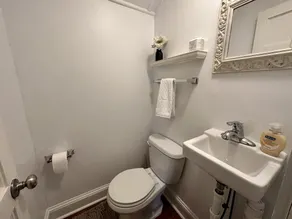 Updated Historic Home 2Mins from downtown  Wake Forest - Image 4