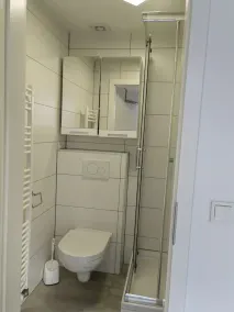 Beautiful separate 2-room apartment - Image 2