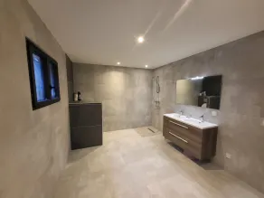 Recent 5-bedroom villa - Image 2