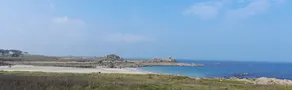 House facing the sea on the GR 34 for 4 to 5 people - Image 2