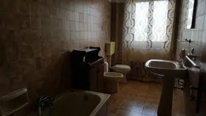 Apartment in einem zweistöckigen Einfamilienhaus - Image 2