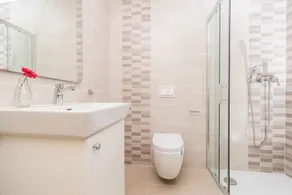 Comfort villa with swimming pool and terrace - Image 5