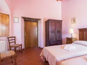 Lovely estate not far from Florence with olives trees - Image 5