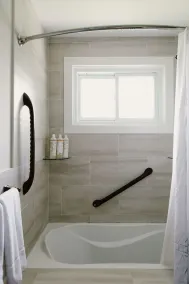 NEW Professionally Designed 8 Bed Home (w. 2 Sandbanks Passes) - Image 3