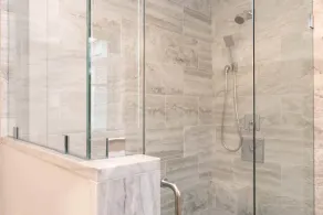 Luxurious Contemporary Near The Lagoon - Image 5