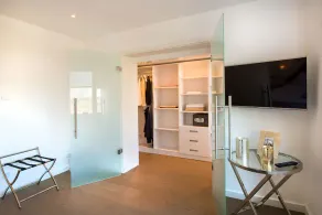 Luxuswohnung (100qm) mit eigenem Spa-Bereich und großer Sonnenterrasse - Image 2