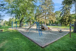 Sleepy Hollow Beach Resort, Cottage 3B – Family Fun on Lake Michigan! - Image 3