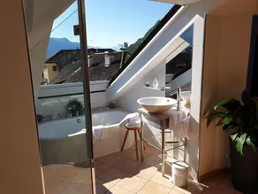 Above the rooftops of Lana - Blue apartment with terrace and sauna - viaDolceVita - Image 4