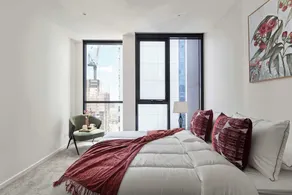 A 3BR with City Views Near Queen Victoria Market - Image 5