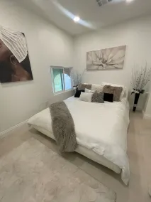 Huge 4 Bedroom Luxury Villa With Pool and Jacuzzi - Image 2