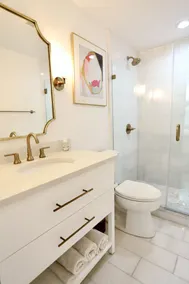 Rare find! Chic cottage, salt water heated pool May 15-Oct15. - Image 3