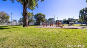 3 'Peninsula Waters', 2-4 Soldiers Point Rd - Smuk aircondition-enhed med pool, elevator og WIFI - Image 2