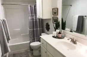 Perfect Oasis. NEW Home Away from Home with COVERED PARKING-Close to everything - Image 5