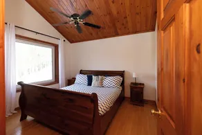 Stunning Muskoka Waterfront Cottage on 3 Mile Lake! - Image 5